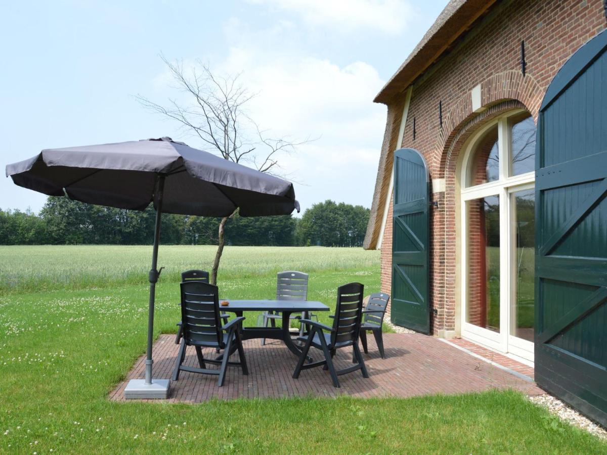 Villa Monumental Farm In The Ash Landscape Geesteren  Exterior foto